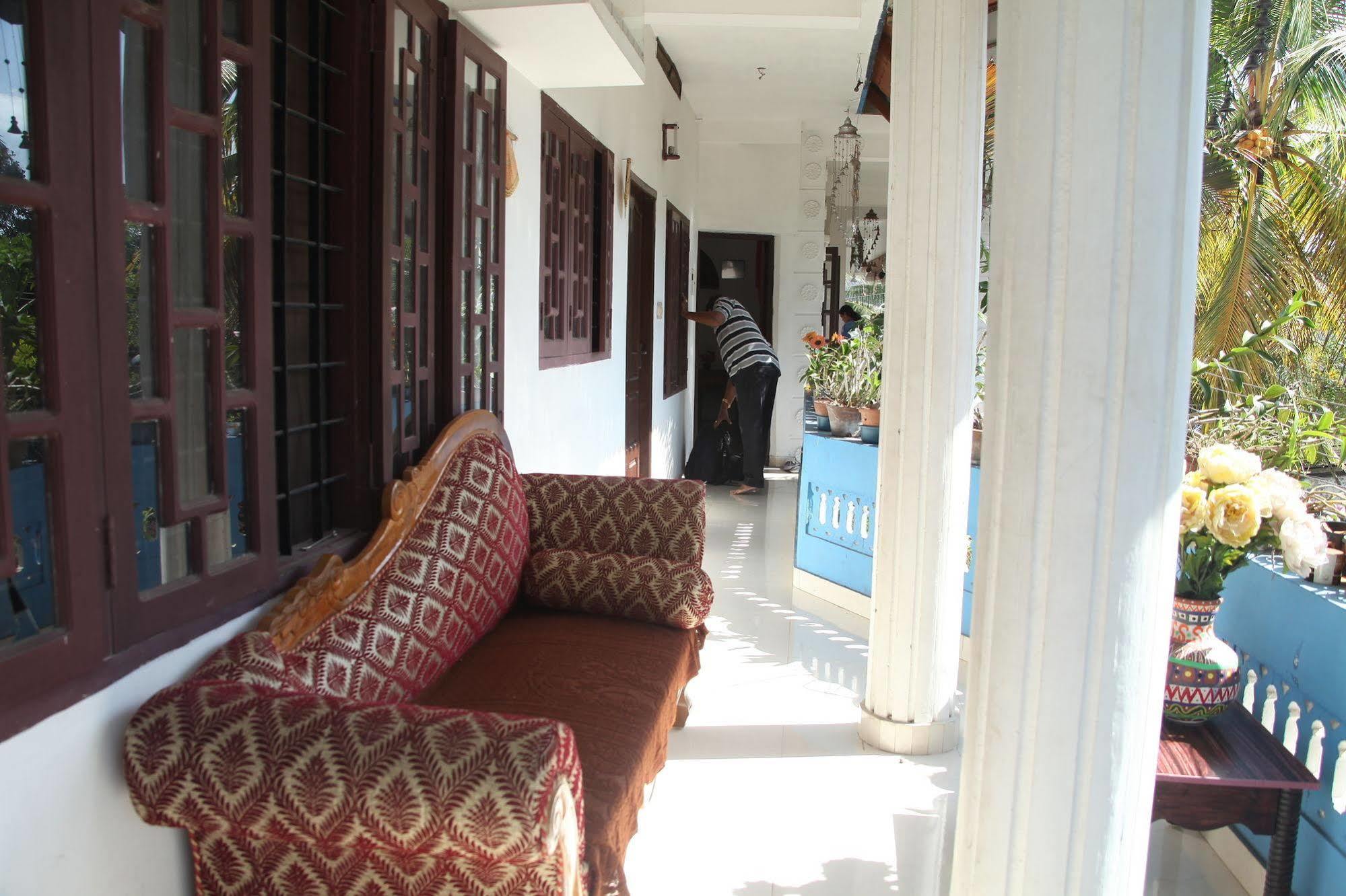 Dream Catcher Home Stay Kochi Exterior foto