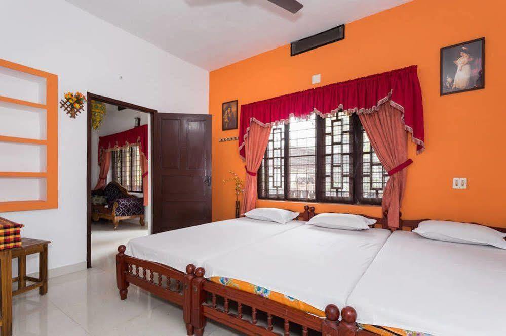 Dream Catcher Home Stay Kochi Exterior foto